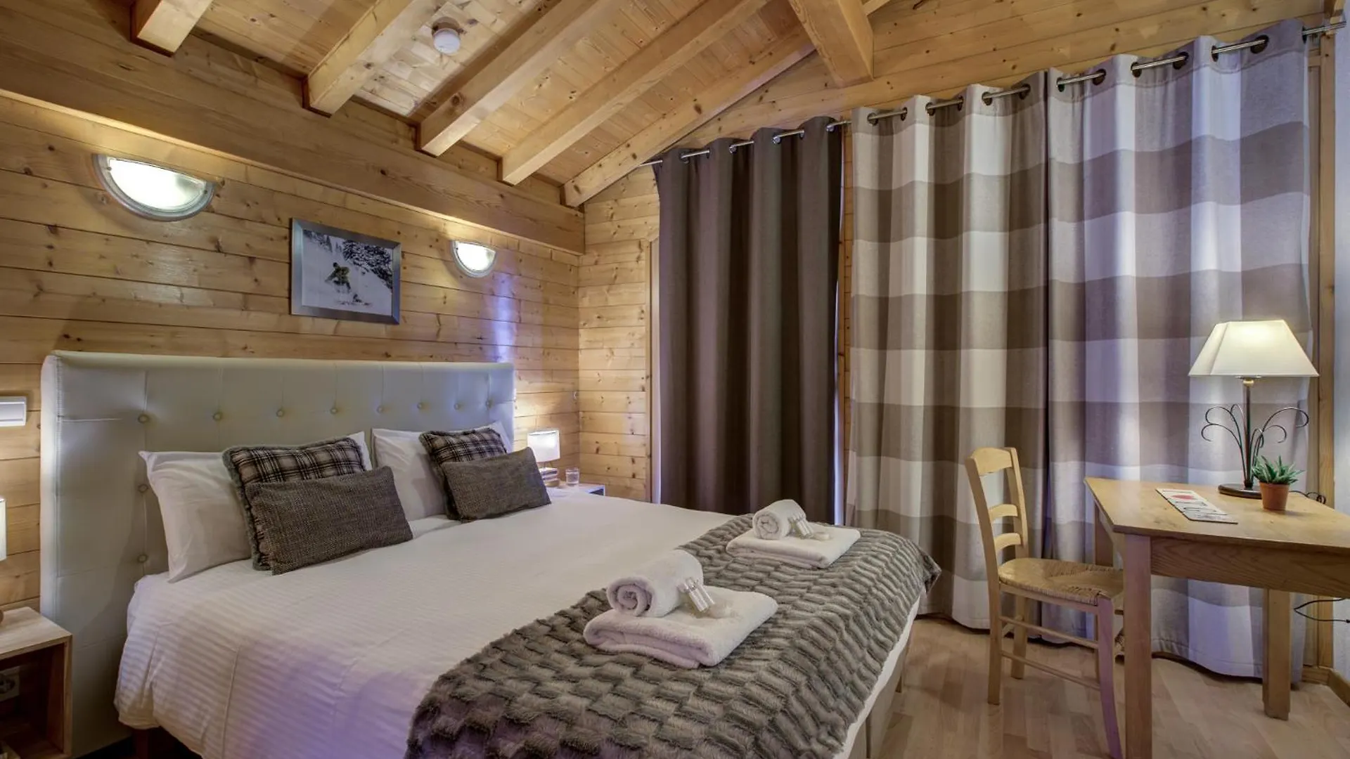 Chalet L'Abelard By Birch Stays Morzine 0*,  France
